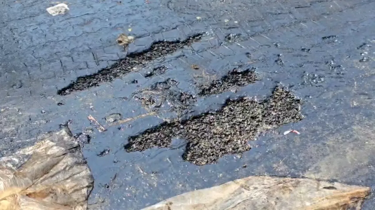 Valsad Navsari Road Melting News