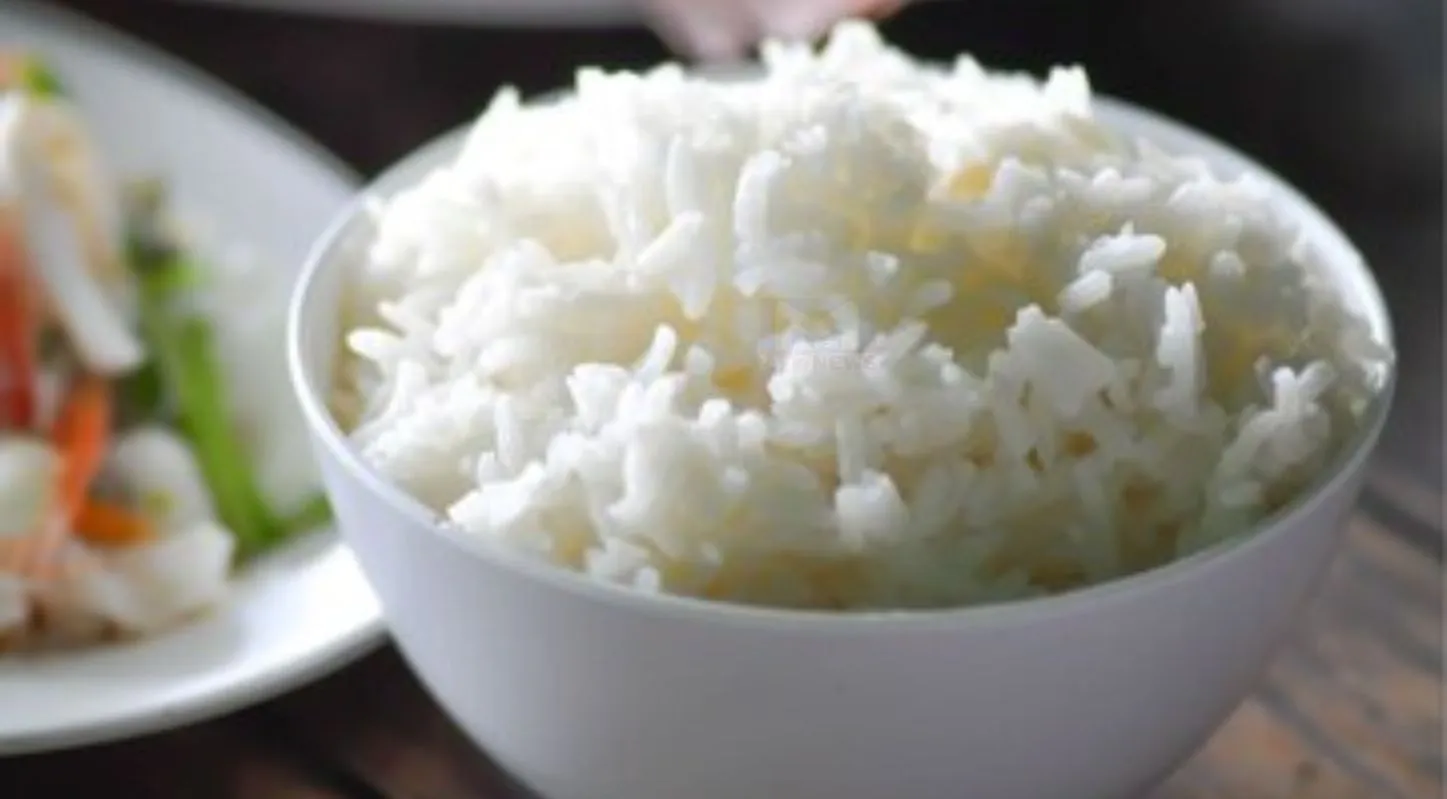 Leftover Rice Idli, વાસી ભાત, વાનગી, નારિયેળની ચટણી, સાંભાર