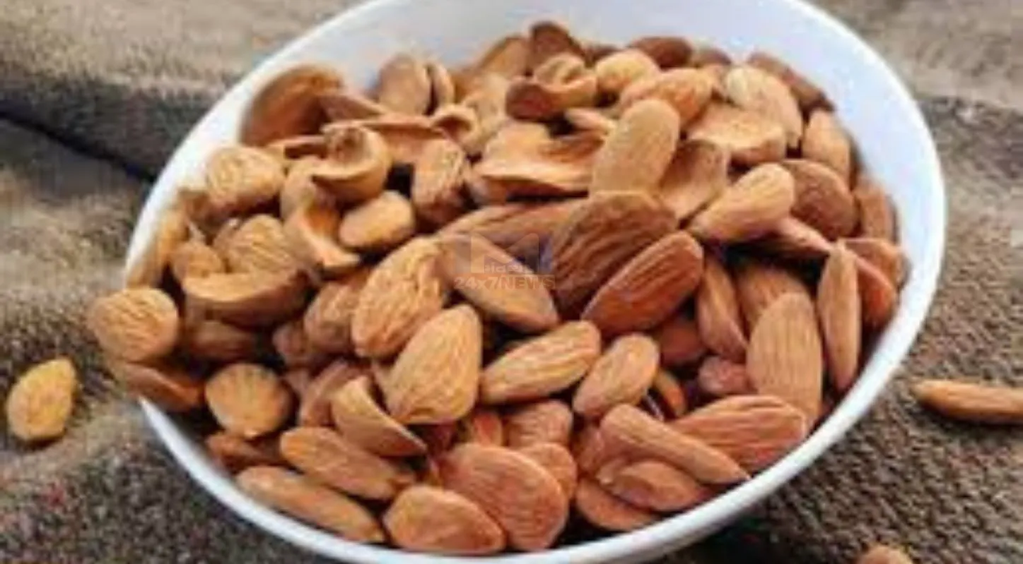 Desi Superfoods, સરગવાના પાન, હળદર, મામરો બદામ, તલ
