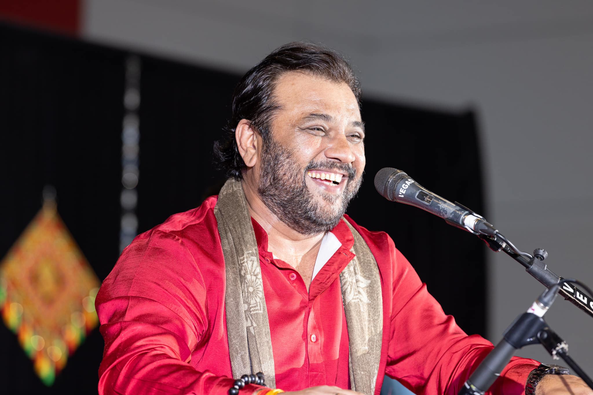 kirtidan gadhvi