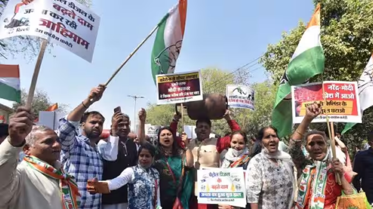 Congressના Petrol-Dieselના ભાવ વધતા કેન્દ્ર પર આકરા પ્રહારો