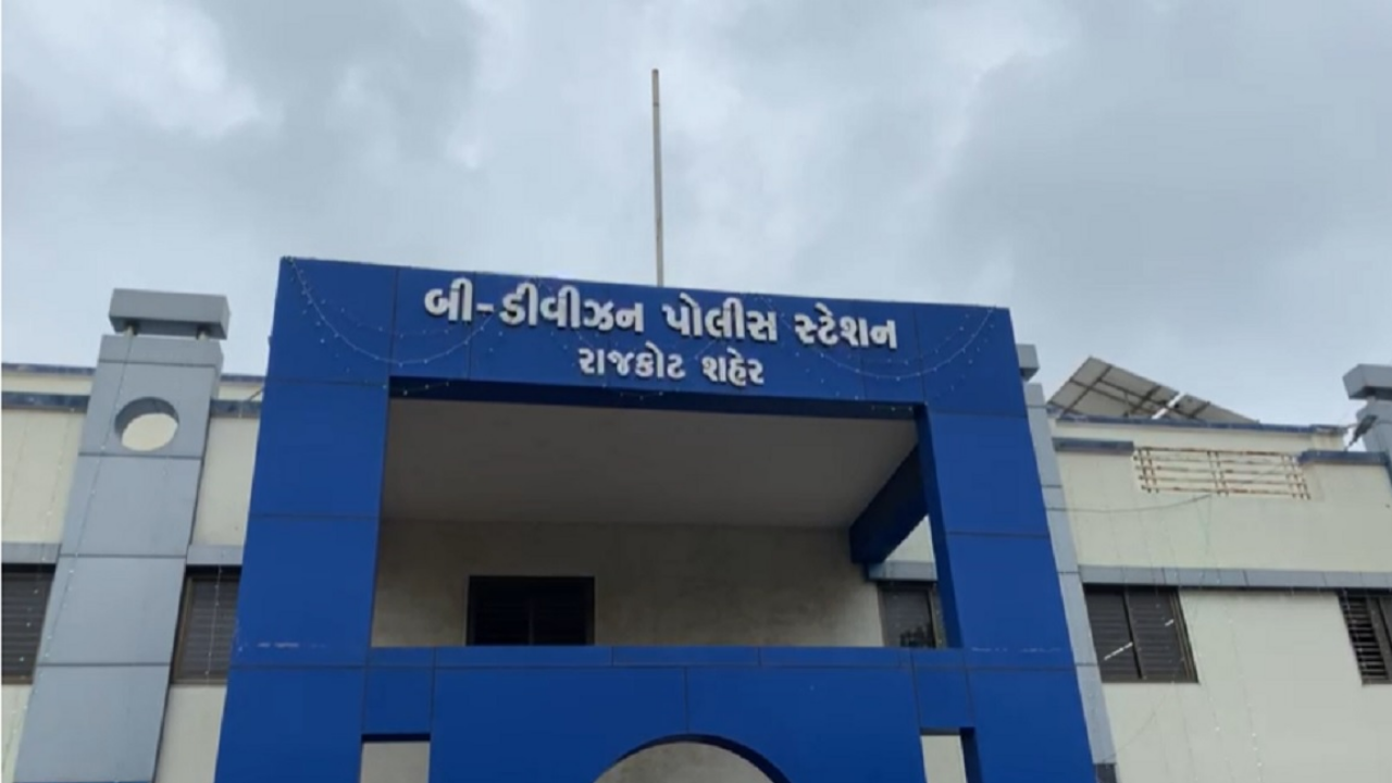 રાજકોટમાં નવપરીણિતાનું પતિના અફેરથી કંટાળી Suicide