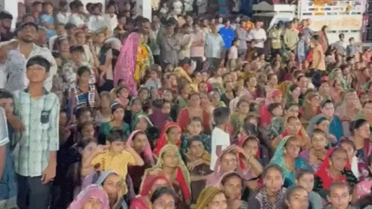 Devayat Khavad Lok Dayro Khambhat
