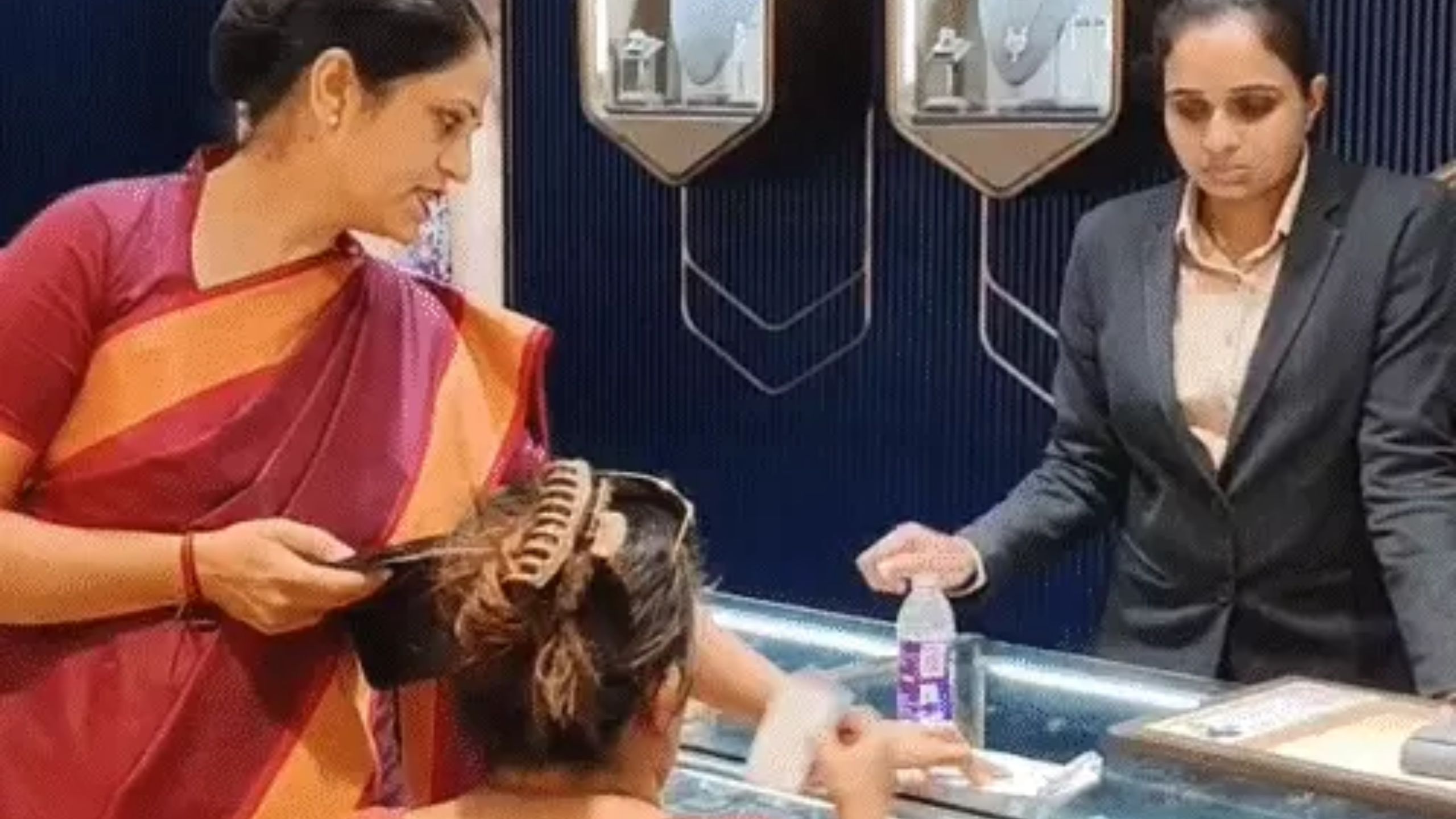 Vadodara Jewellery Theft