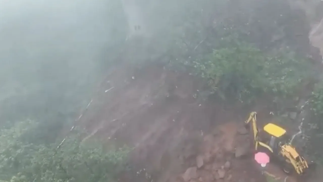 Mumbai Pune Expressway Closed