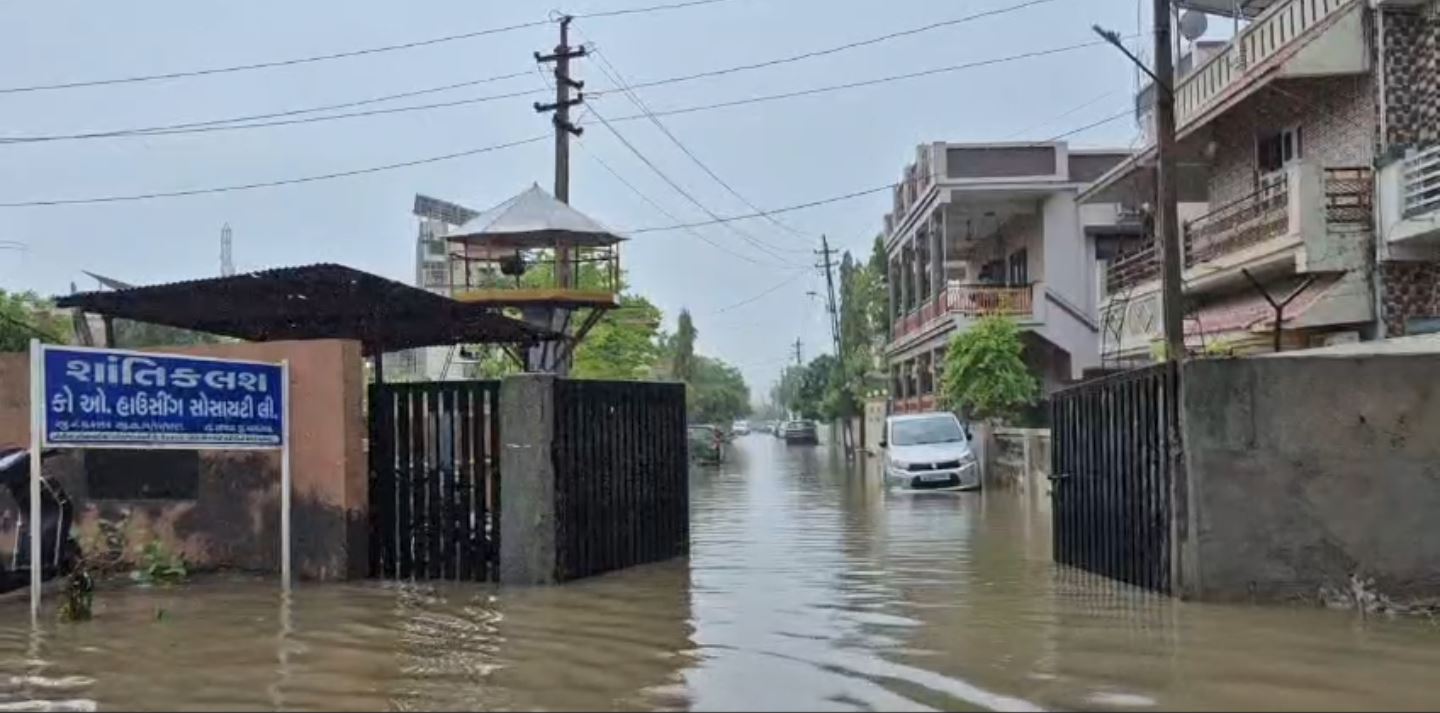 Ahmedabad Flood: ભારે વરસાદે મચાવી તબાહી