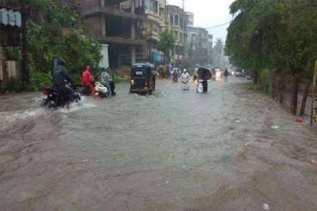 Valsad Heavy Rain: વલસાડ વરસાદથી બેહાલ