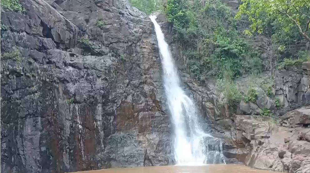 Ninai Waterfall: ચોમાસાની મેહરથી ખીલી ઉઠ્યો