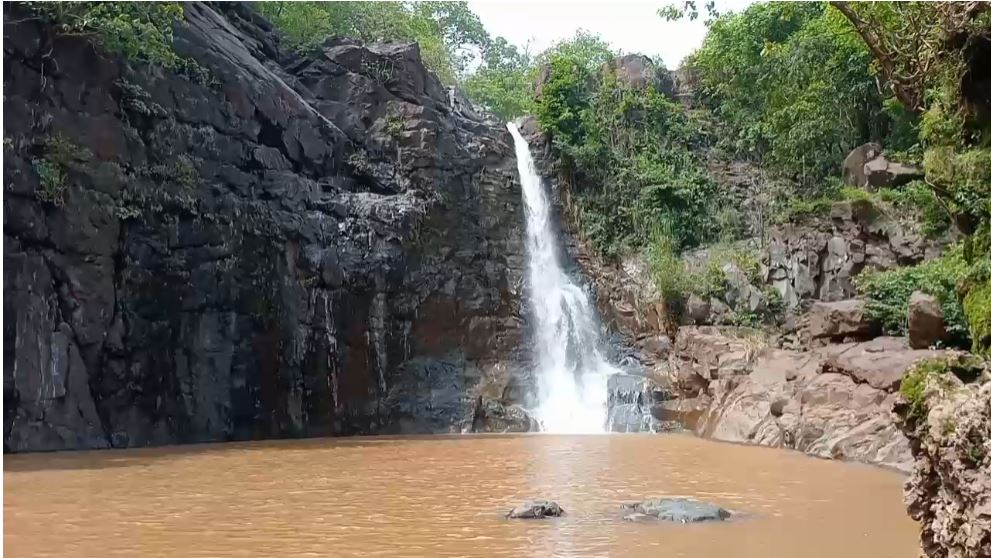 Ninai Waterfall: ચોમાસાની મેહરથી ખીલી ઉઠ્યો