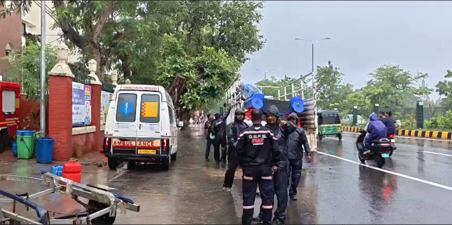 Valsad Flood Rescue: વડોદરાથી મદદ રવાના