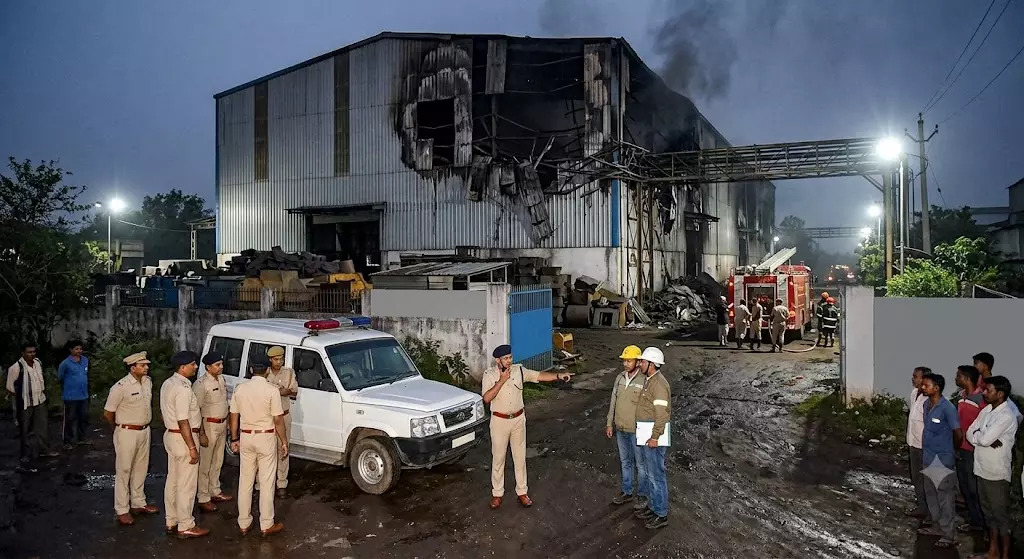 Jharkhand Factory Blast: આગ ફેલાતાં 3 એન્જિનિયરોના મોત, 1 ગંભીર