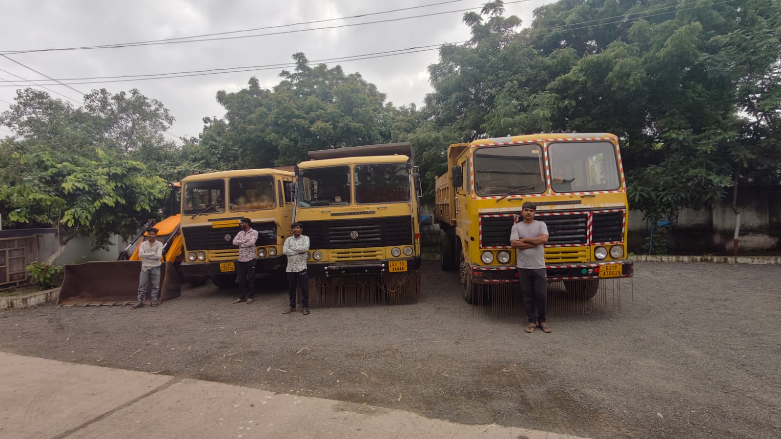 Illegal Mining Rajkot ₹1.39 કરોડનો મુદ્દામાલ જપ્ત, 4 ઝડપાયા