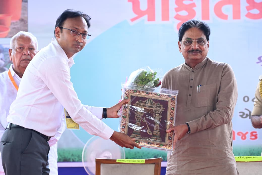 Visnagar Natural Farming: રાજ્યપાલ આચાર્ય દેવવ્રતે ખેડૂતોને આપ્યું માર્ગદર્શન