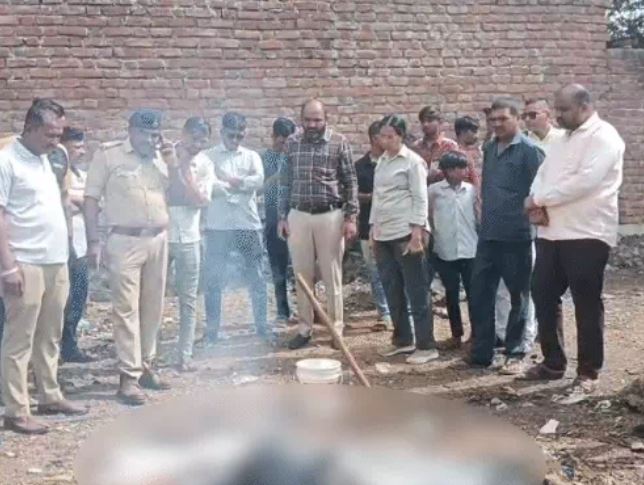 Newborn Body Case કચરાના ઢગલામાં મૃતદેહ મળતા ચકચાર