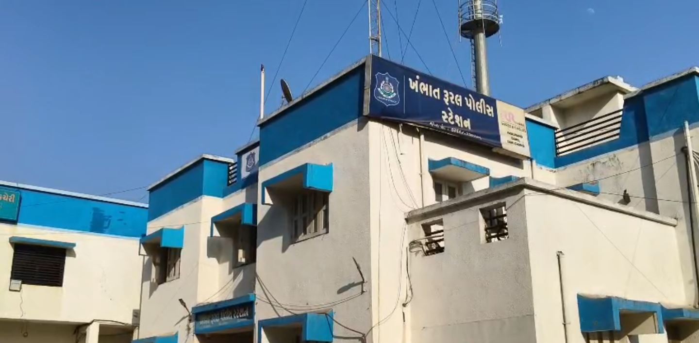 Khambhat Rape Case: 4 દિવસ બાદ FIRથી સવાલો