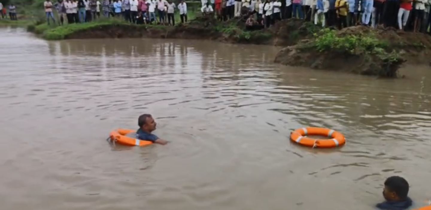 Boy Drowns in Pond: 10 વર્ષ,ના બાળકનું મોત