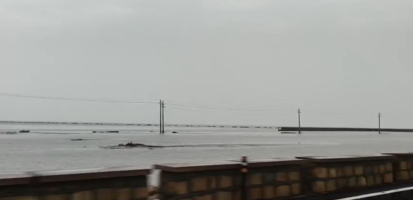 White Rann Flooded: કચ્છનું સફેદ રણ બન્યું દરિયો
