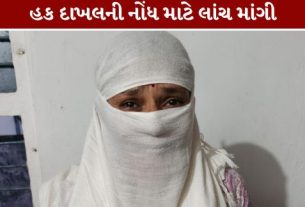 રાપર તાલુકાના સેલારી જુથ ગ્રામ પંચાયત (Selari Gram Panchayat)ખાતે ફરજ બજાવતા તલાટી કમ મંત્રી અલ્પાબેન રમેશભાઈ પટેલને ₹1,000ની લાંચ  (Bribe)લેતા ACBએ રંગેહાથ ઝડપી પાડ્યા છે.