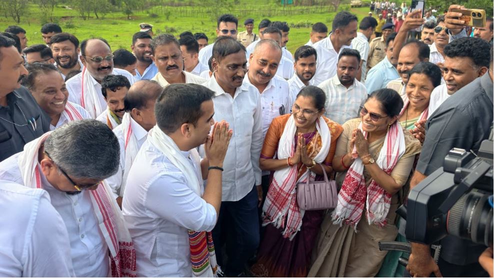 Ek Ped Maa Ke Naam 3.0: 4 હજારથી વધુ લોકોએ કર્યું વૃક્ષારોપણ