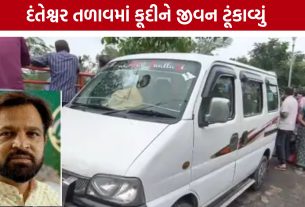 અમરેલીમાં Jamkudi Riverમાં જોખમી કાર્યક્રમ, બાળકોને પાણીમાં ઉભા રાખતા વિવાદ