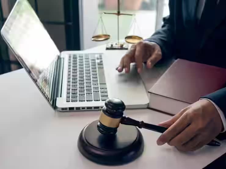 Video Conference Divorce: વિદેશમાં બેઠા મળ્યા છૂટાછેડા