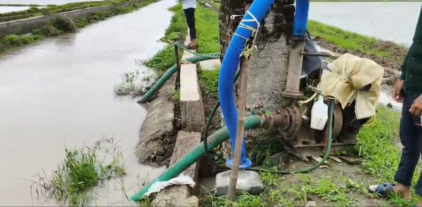 Development Work: વરસાદે ખોલી વિકાસકાર્યોની પોલ