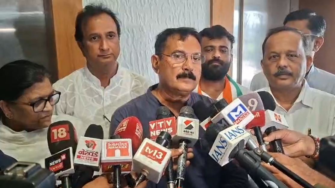 Gandhinagar Election Controversy 2026 કોંગ્રેસના ગંભીર આક્ષેપ, ભાજપનો વળતો પ્રહાર