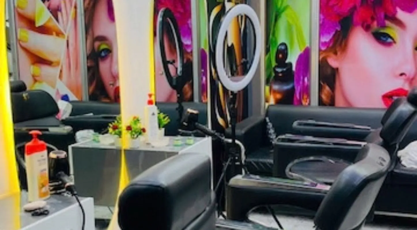 Saloon