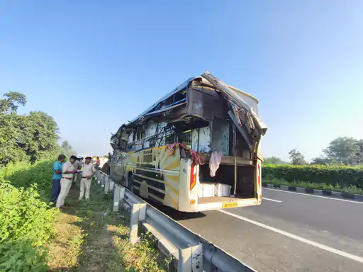 Vadodara Ahmedabad Express Highway Accident