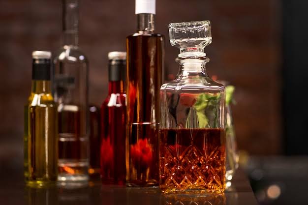 Tamil Nadu Liquor Bottle Charge: બોટલ પર ₹10 વધારાના