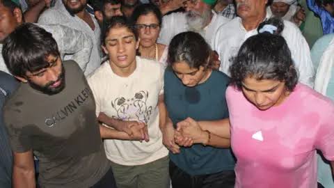 Brij Bhushan Sharan Singh Case: મહિલા પહેલવાનોએ બરીના નિર્ણયને પડકાર્યો