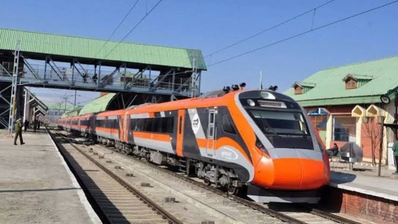 Vande Bharat Sleeper Train: દિલ્હી-બનારસ ટ્રેનનું ટાઈમિંગ અને સ્ટોપેજ