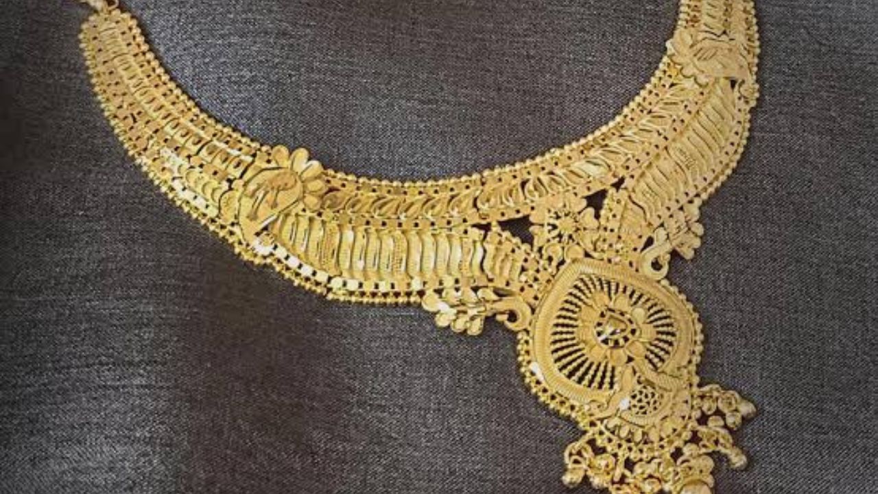 Gold Silver Price Today: ચાંદી ₹5,500 સસ્તી, સોનાના ભાવમાં પણ મોટો ઘટાડો