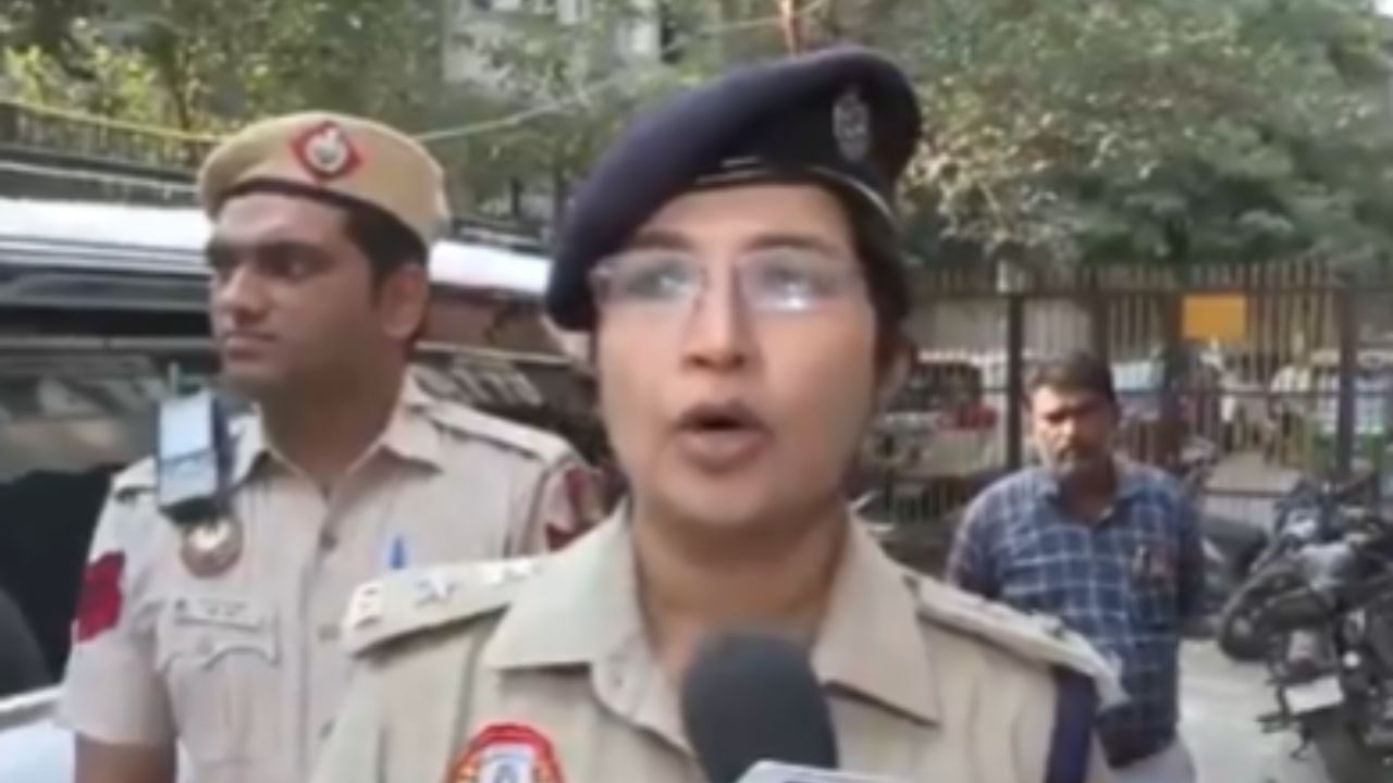 Delhi Government School Student Death: ધોરણ 12ની વિદ્યાર્થિનીનું સ્કૂલમાં મોત, 3 પાનાની નોટ મળી