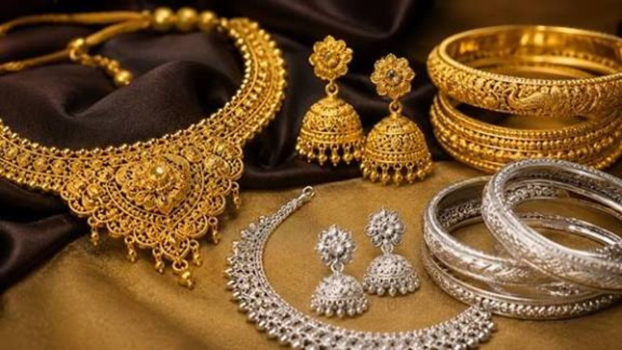 Gold Silver Price: સોનું ₹12,300 અને ચાંદી ₹48,000 સસ્તી