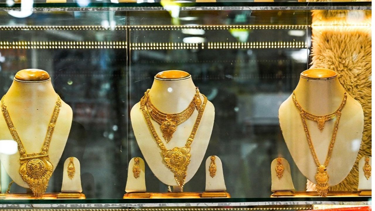 Gold and Silver Price Drop India: સોનું-ચાંદી થયું સસ્તું, ખરીદીની મોટી તક