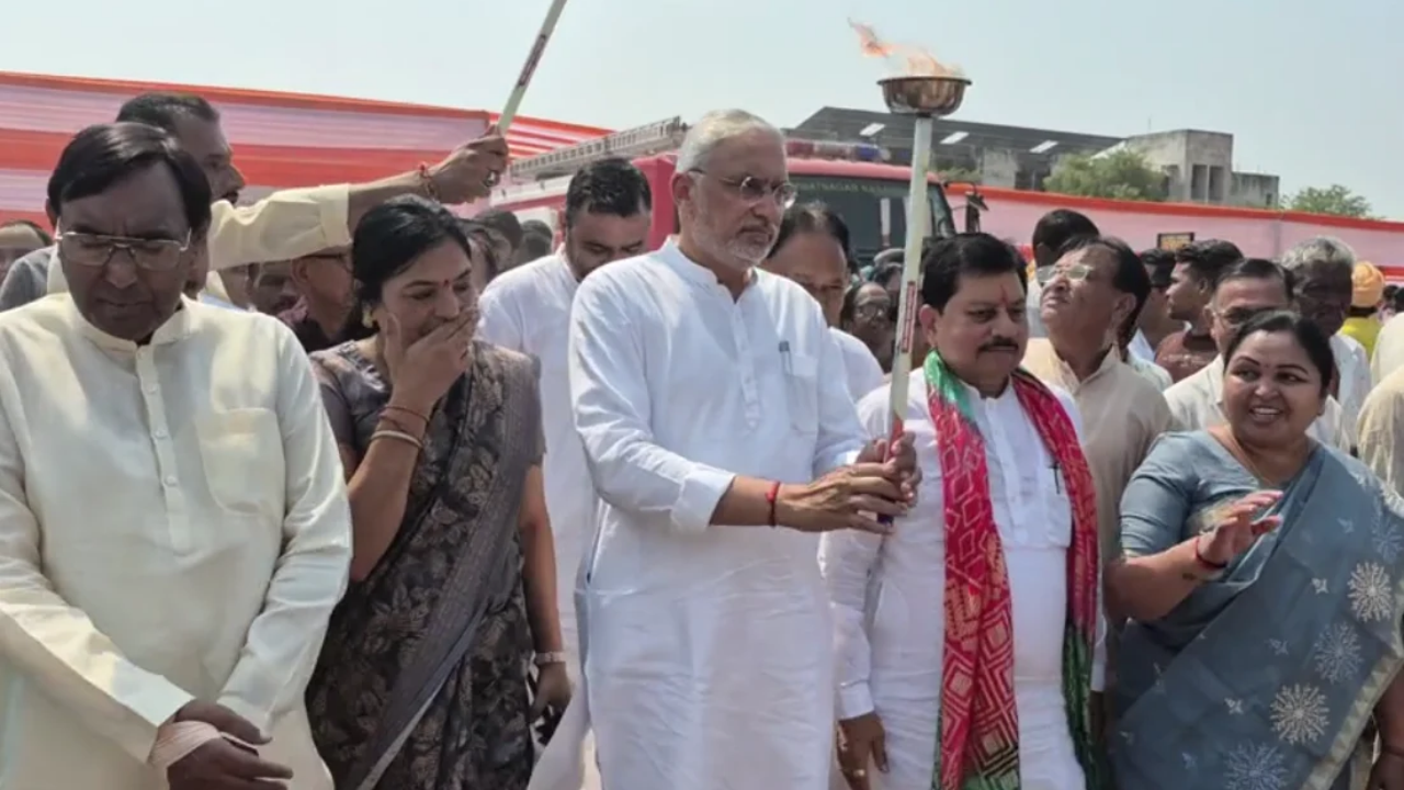 PM Modi 25 Years Political Journey : હિંમતનગરમાં ગુંજ્યો ‘સેવા સંકલ્પ’નો સંદેશ