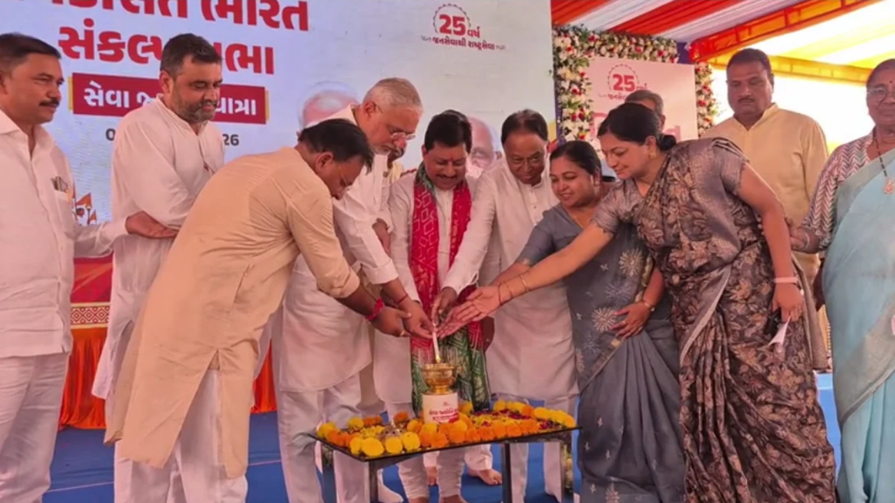 PM Modi 25 Years Political Journey : હિંમતનગરમાં ગુંજ્યો ‘સેવા સંકલ્પ’નો સંદેશ